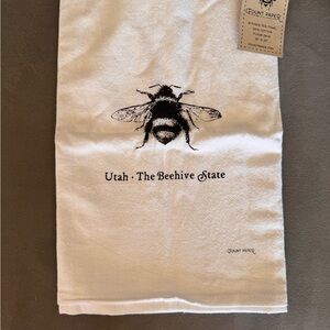 NWT White Beehive State Tea Towel by